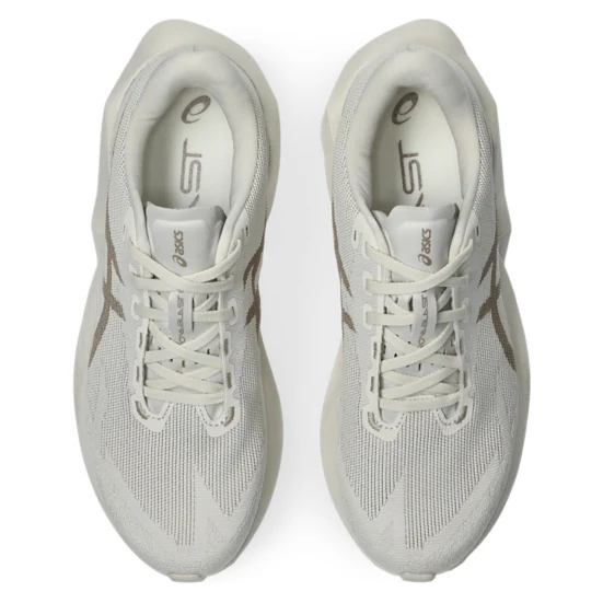 ASICS Novablast 6, photo 2 of 3